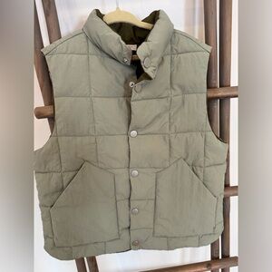 Zara Boys Green Quilted Vest with Pockets size 6-7 small